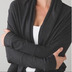 NWOT Lululemon To & Flow Wrap